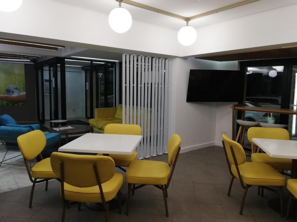 First Group Riviera Suites ケープタウン エクステリア 写真