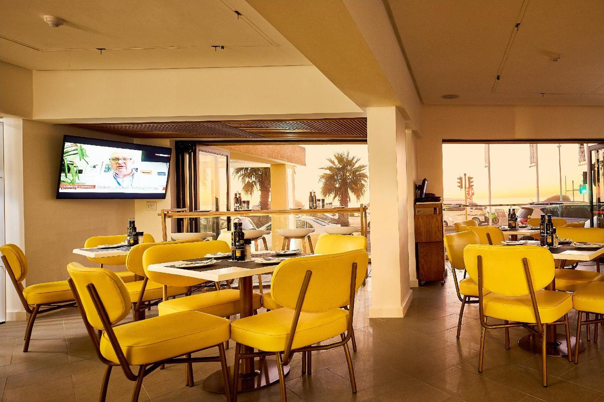 First Group Riviera Suites ケープタウン エクステリア 写真